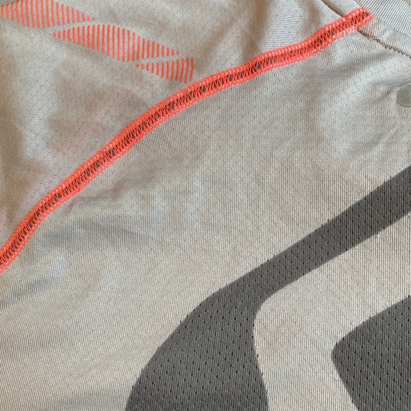 ❤️‍🔥5/20$ ASICS💫 Mens Gray Crewneck Short Sleeve Sports Top - Picture 4 of 8